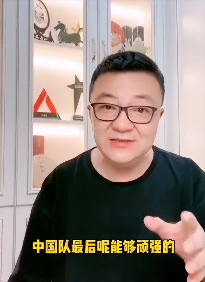 此刻的她，只是想留下来、陪在叶辰身边，仅此而已。